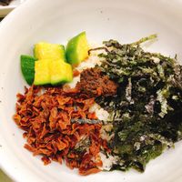 Humble Simple “Gajook jjangachi bibimbap” 가죽 짱아찌 비빔밤  at Mananim Recipe in Seoul