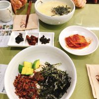 Kimchi is NOT vegan😄 at Mananim Recipe in Seoul