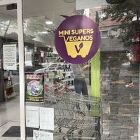 Afuera  at Mini Supers Veganos - Palmero in Buenos Aires