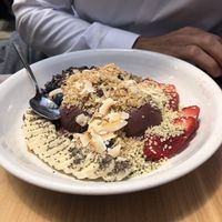 Açaí bowl at Lofty Coffee in San Diego