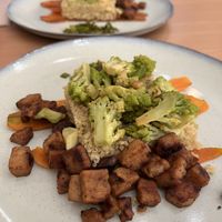 Quinoa with tempeh and veggies   at 3 4 4 in Alicante