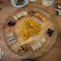 Vegan cheese tray at 3 4 4 in Alicante