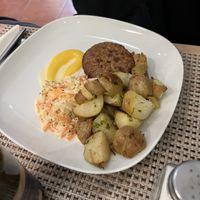 Beyond burger   at Makalu Veggie in Alicante