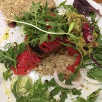 Hamburguesa con ensalada  at Makalu Veggie in Alicante