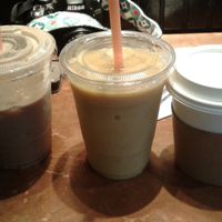 Smoothie and coffes at The Green Bean Cafe in New York City