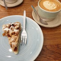 Apple pie and oatly cappuccino at Timm's Café in Darmstadt