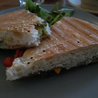 Sandwich mit Gemüse und Pesto at Timm's Café in Darmstadt