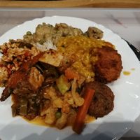 Essen vom Buffet (vegan) at Satsanga in Sofia