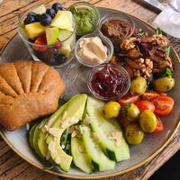 Veganes Frühstück at Miros Cafe in Berlin