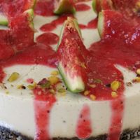 I ❤️ figs #plantbased #glutenfree at Rawcakes Thalia  in Sofia