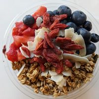 Berry nice bowl at Wild Bowls in Zurich