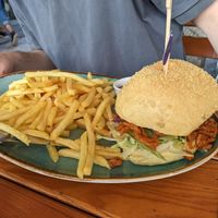 Planted pulled BBQ burger at Altes Tramdepot in Bern