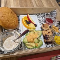 Breakfast box (bread is the burger bun) at Gut Gelaunt in Bern