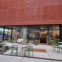 Front entrance + outdoor seating at Tea Stories in Eindhoven