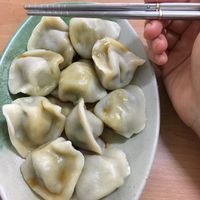Vegan dumplings (NT$3 each) at Hǎo KǒuWèi SùShí in Taichung