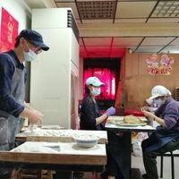 Get there early to see them make the dumplings fresh and from scratch at Lái Xīn SùShí 來欣素食手工水餃 in Taipei