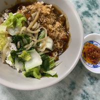 3-sauce noodles + grabbed chili oil at Lái Xīn SùShí 來欣素食手工水餃 in Taipei