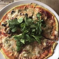 Pizza portobello al pesto at Vegan Town in Ajijic