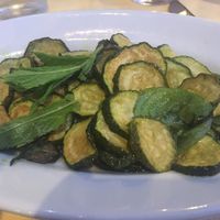 Zucchini with vinegar and mint at Le Grottelle in Capri