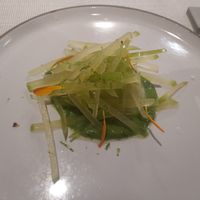 Manzana, sorbete de manzana y albahaca at Xavier Pellicer in Barcelona