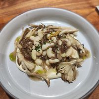Guiso de shiitake con judias at Xavier Pellicer in Barcelona