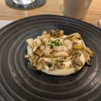 Parsnip cream, maitake and candied beans at Xavier Pellicer in Barcelona