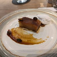 Tatin with pistachio and salted caramel at Xavier Pellicer in Barcelona