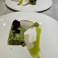 Avocado cannelloni at Xavier Pellicer in Barcelona