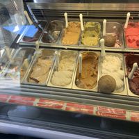 Red labels are vegan  at Creme de la Creme - Zmrzlinový Salon  in Prague