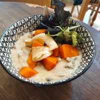 Strogonoff de seitán casero con verduras al horno at La Figa Ta Tia in Burgos