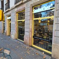 From outside at Sandwichez - Urquinaona in Barcelona