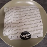 Hoy pedimos para llevar 🌱🍆🥪 at Sandwichez - Urquinaona in Barcelona
