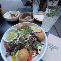 Superfood salad and avocado hummus & fresh lemonade  at Vevay Kitchen in Frankfurt