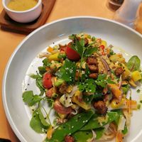 Rice noodles with vegetables and peanut sauce at Vevay Kitchen in Frankfurt