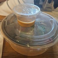 Mango Reisnudel Bowl to-go at Vevay Kitchen in Frankfurt