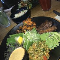 Angebrannter Tempeh aber sonst alles lecker! at Vevay Kitchen in Frankfurt