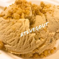 coffee chocolate crunch at Queen of Cream - Lenox Mall in Atlanta