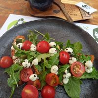 Vegan omelette and tea at Pandora Greenbox in Split