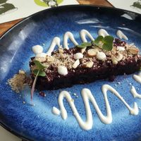 Red beet tartar starter at Pandora Greenbox in Split