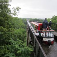 The spectacular aqua-duct on walking distance at The Aqueduct Inn in Llangollen