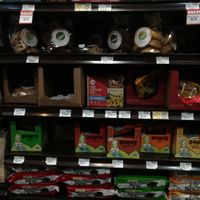 Vegan options at Erewhon Market in Los Angeles