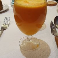 Zumo de manzana, naranja y zanahoria (vegano) at El Parral in Vitoria Gasteiz