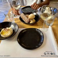 Hummus and bread at Paneri in Rhodes