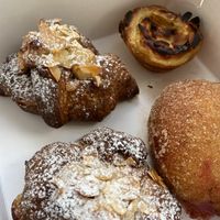 I can never resist buying multiple treats when visiting. 😋 at Life's a Peach in Utrecht