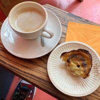 pastel de nata and cappuccino is lekker!!    at Life's a Peach in Utrecht