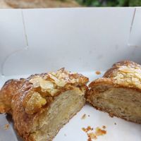 Cornetto alla mandorla at Life's a Peach in Utrecht