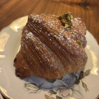 Croissant pistache  at Life's a Peach in Utrecht