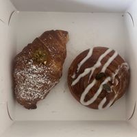 Croissant and swirl  at Life's a Peach in Utrecht