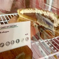 Gluten-free pie with custard and a fruity layer, Thu 5 March 2026 at Life's a Peach in Utrecht