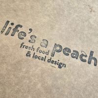 Take away box at Life's a Peach in Utrecht